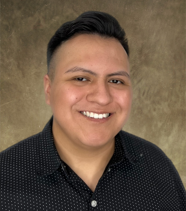 Miguel Vivero Professional image